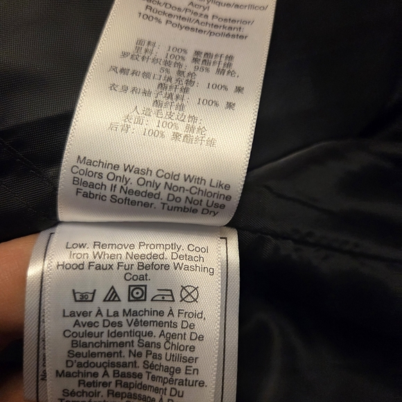 DKNY Women's Black Quilted Coat with Faux Fur Trim Hood Size Large - Picture 12 of 12